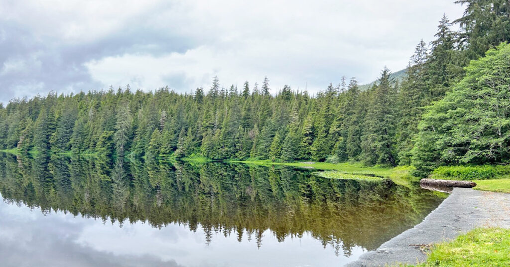 Ward Lake